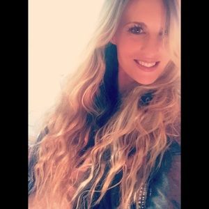 Meet your Posher, Brittney